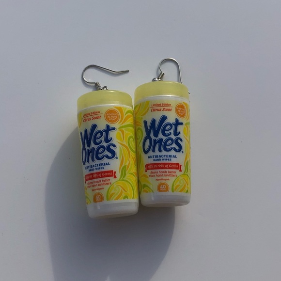 Mini Brands Wet Ones Earrings ๐ - Picture 2 of 4